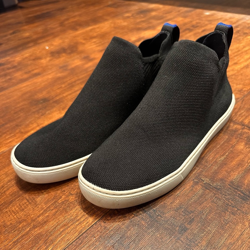Rothys The Chelsea Boot Womens Sz 9.5 Black Knit Slip On Ankle Mid Top Sneaker - Picture 2 of 8
